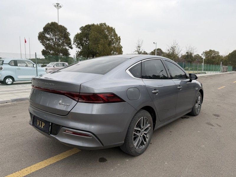 盐城23年比亚迪秦8