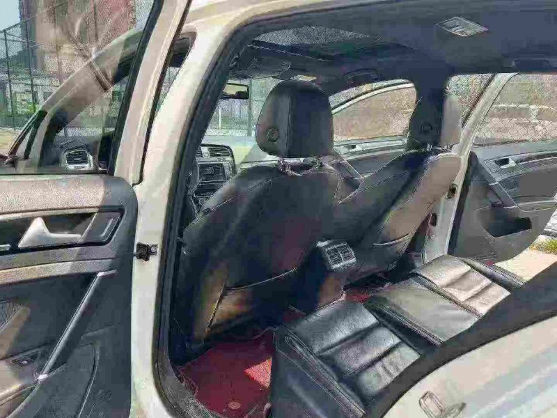 唐山16年大众高尔夫7