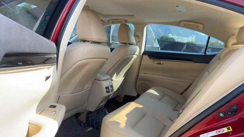 湛江13年雷克萨斯ES3