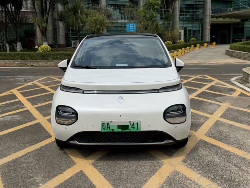 茂名23年宝骏云朵1