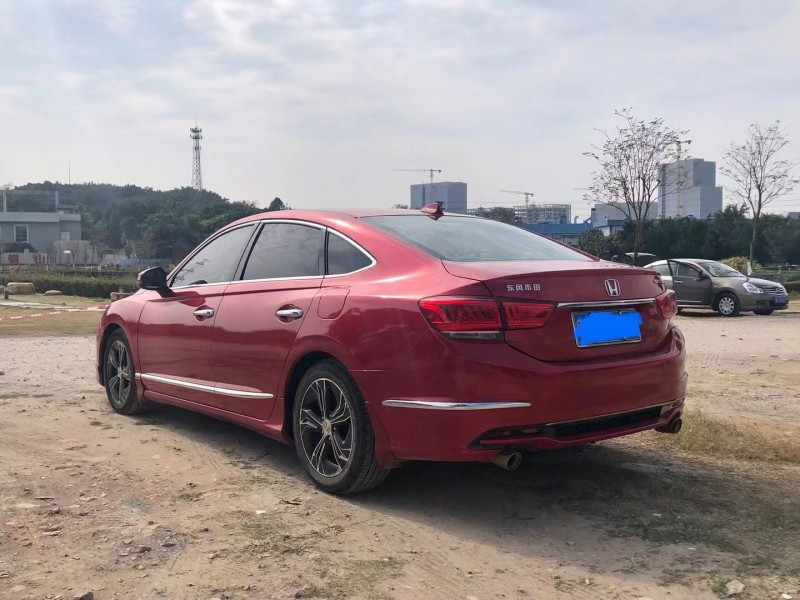 汕头15年本田思铂睿3