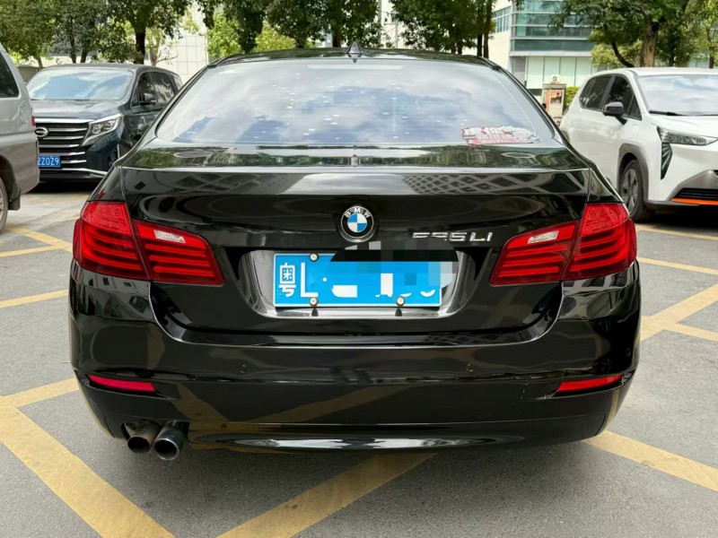 深圳16年宝马5系8