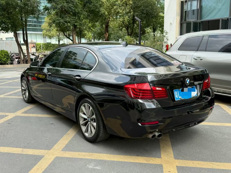 深圳16年宝马5系9