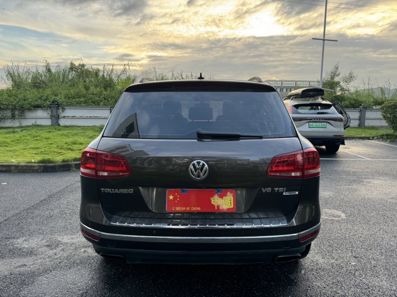 广州16年大众途锐7