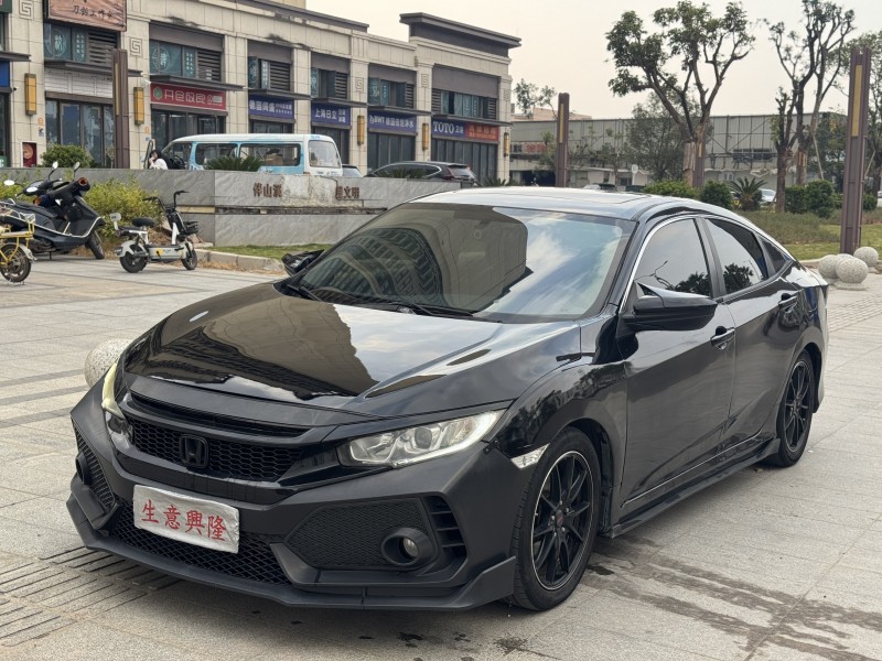 佛山18年本田思域2
