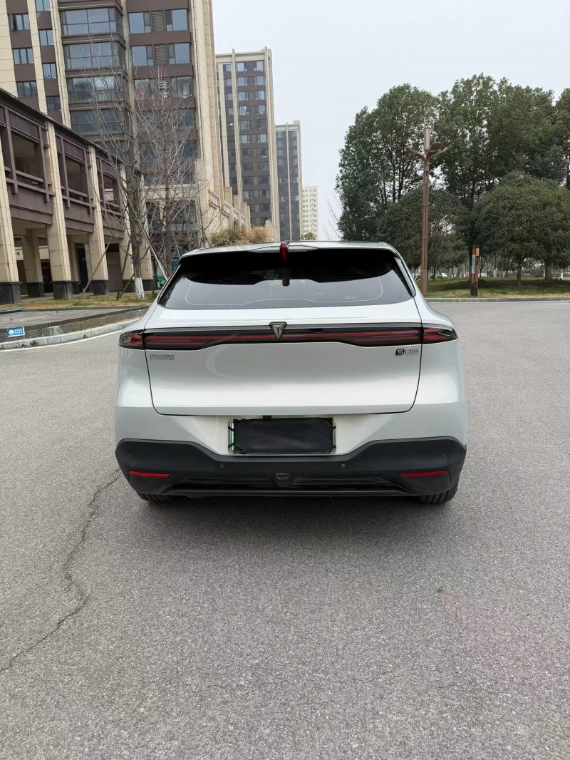 安阳25年长安汽车深蓝5