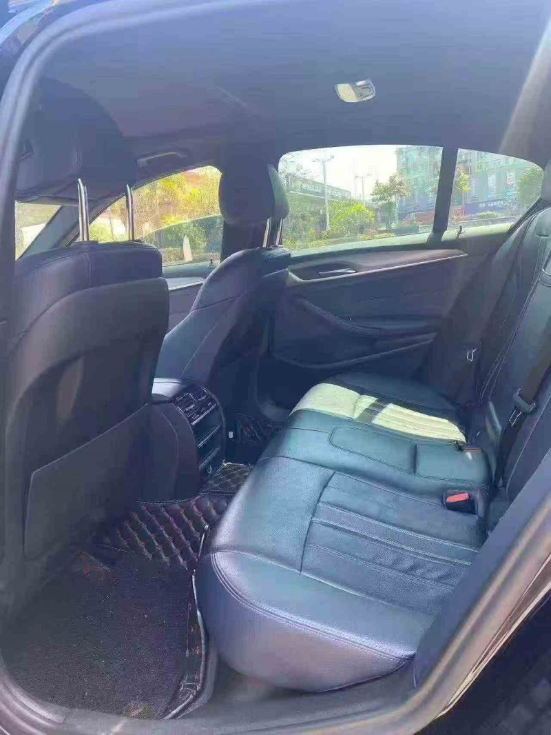 南平18年宝马5系3