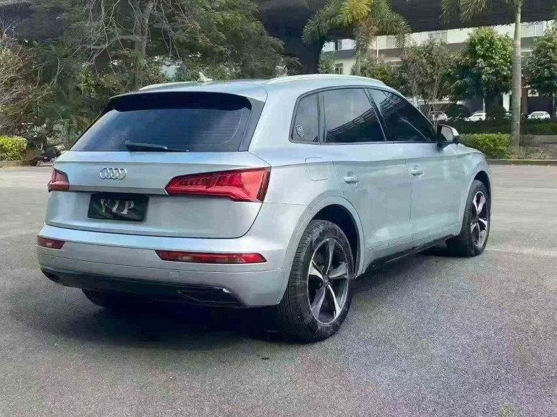 三明19年奥迪Q58