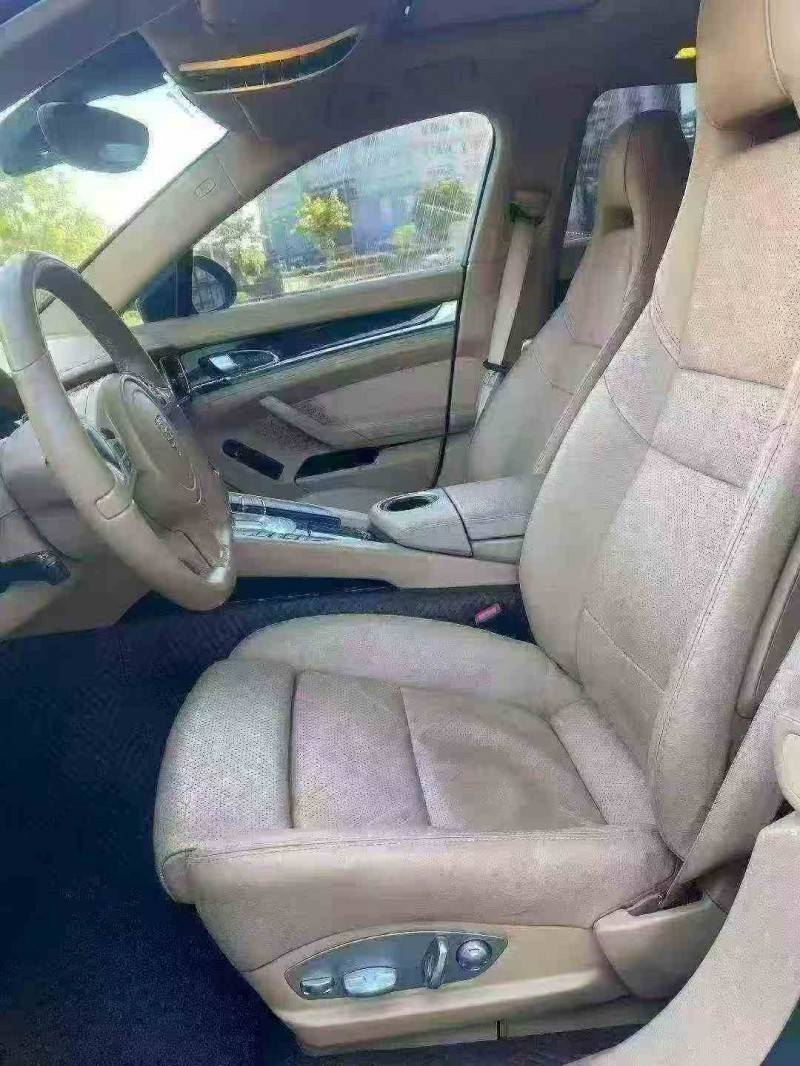 三明14年保时捷帕拉梅拉6