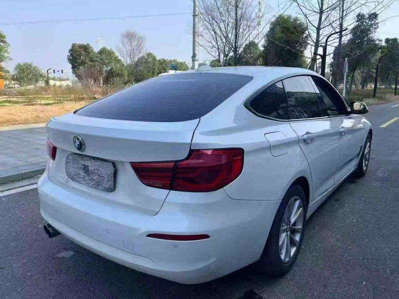 邵阳17年宝马3系8