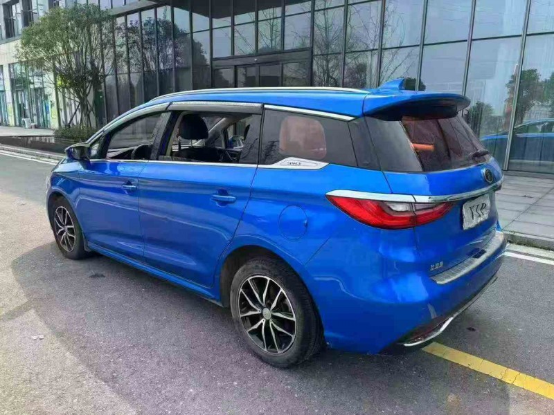 邵陽18年比亞迪宋MAX8