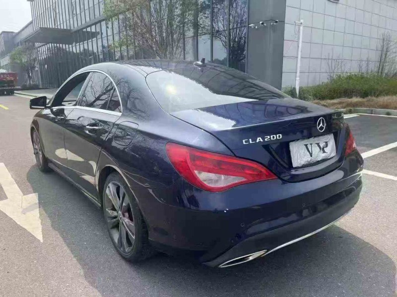 衡阳17年奔驰CLA7