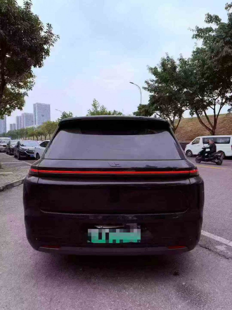 重庆23年理想L89