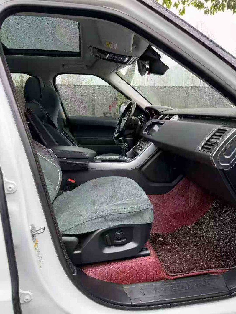 重庆17年路虎揽胜运动3