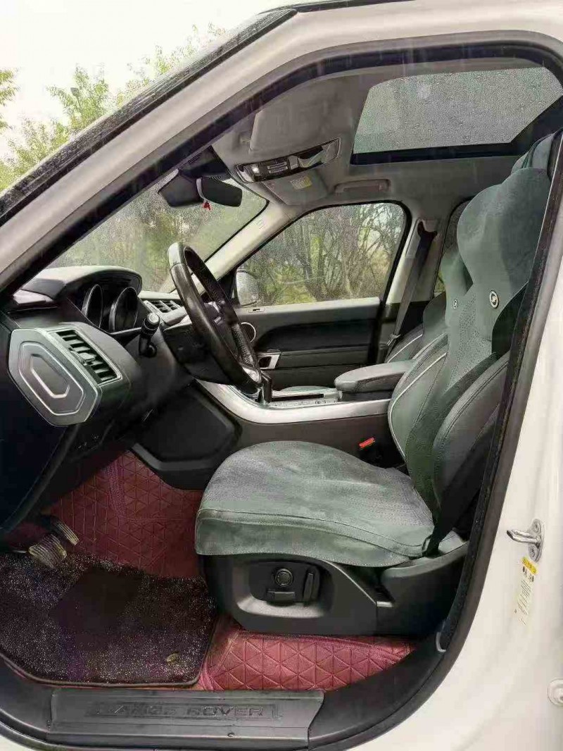 重庆17年路虎揽胜运动4