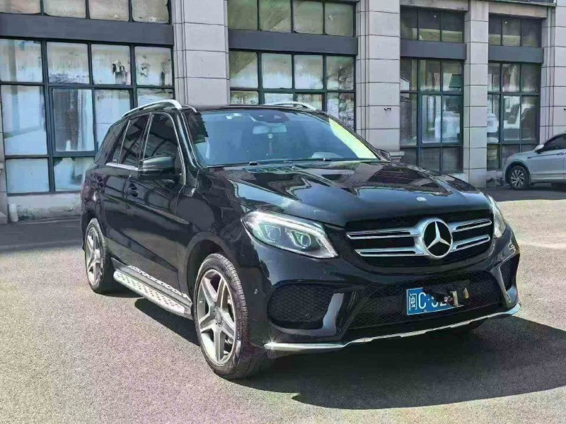 厦门17年奔驰GLE3