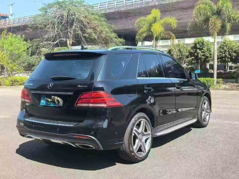 厦门17年奔驰GLE7