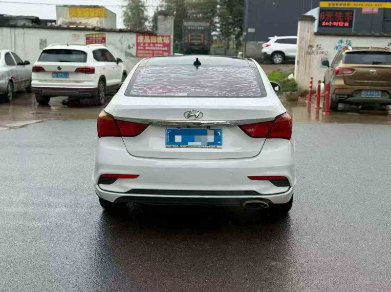 湖州18年现代名图9