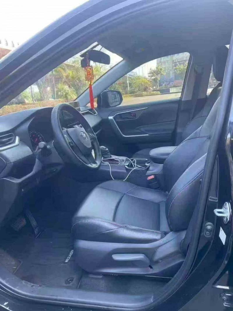 漳州23年丰田威兰达5