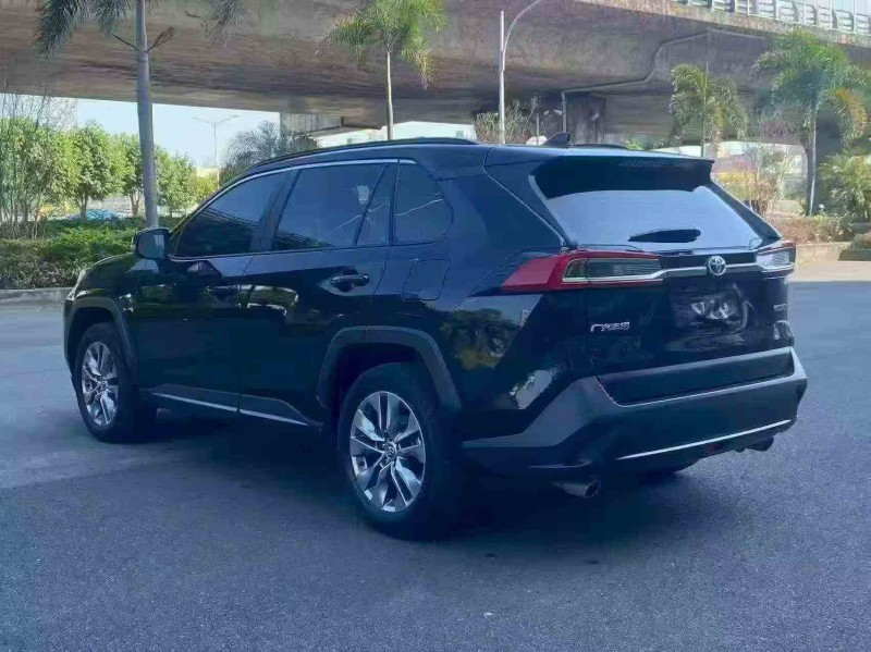 漳州23年丰田威兰达9