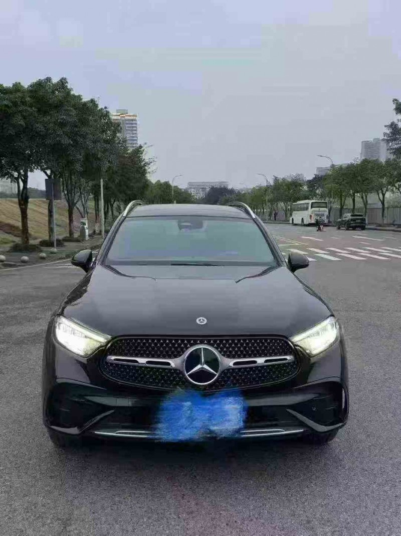 重庆24年奔驰GLC1