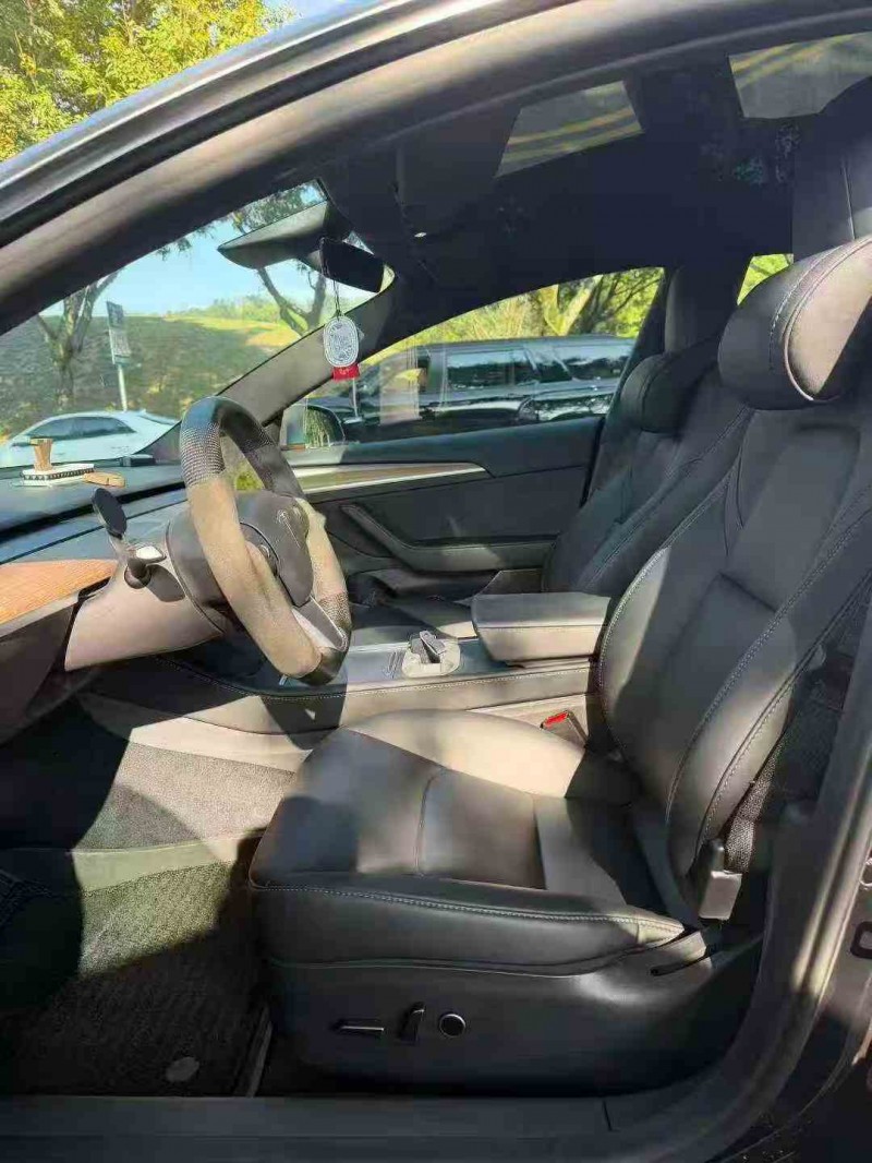 重庆22年特斯拉MODEL 36