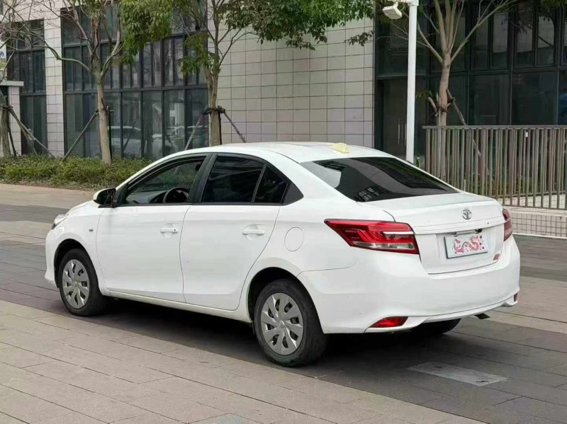 佛山19年丰田威驰9