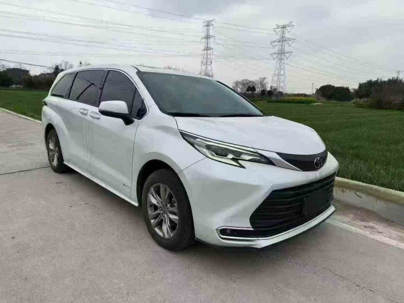 金华25年丰田塞纳2