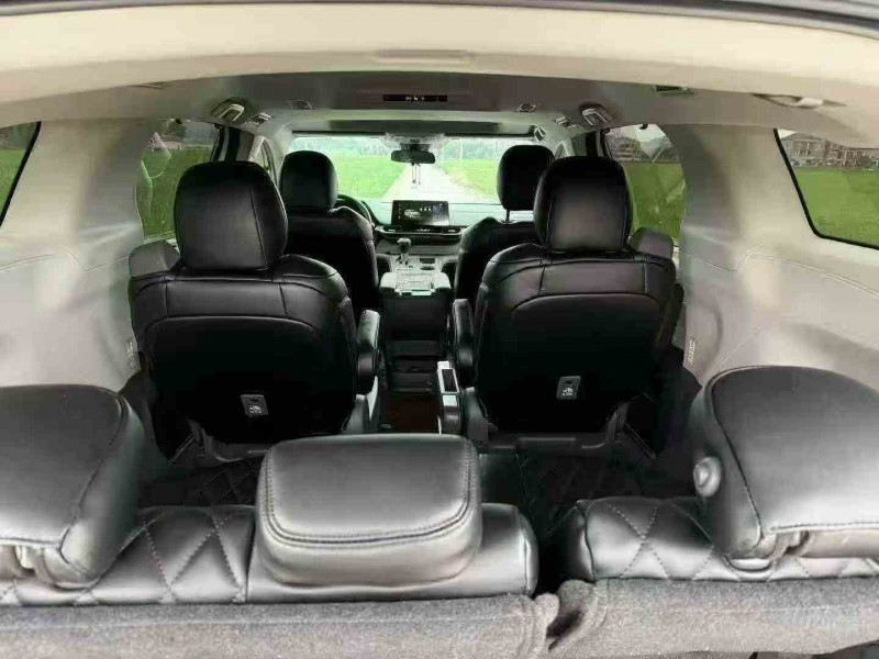 金华25年丰田塞纳6