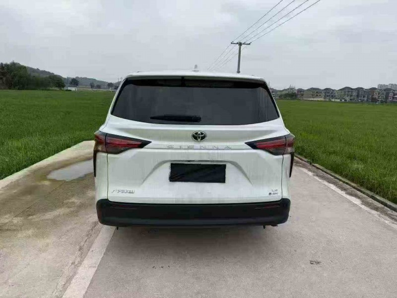 金华25年丰田塞纳9