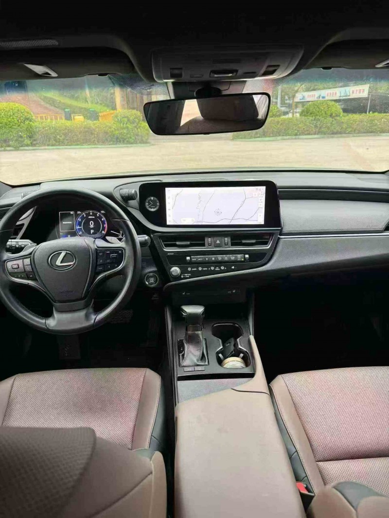 梧州22年雷克萨斯ES6