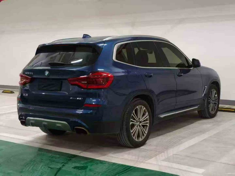 重庆19年宝马X36