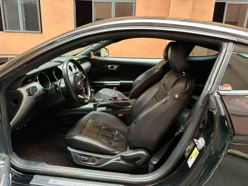 重庆18年福特野马5