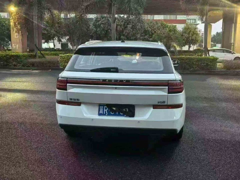 厦门22年宝骏Valli7