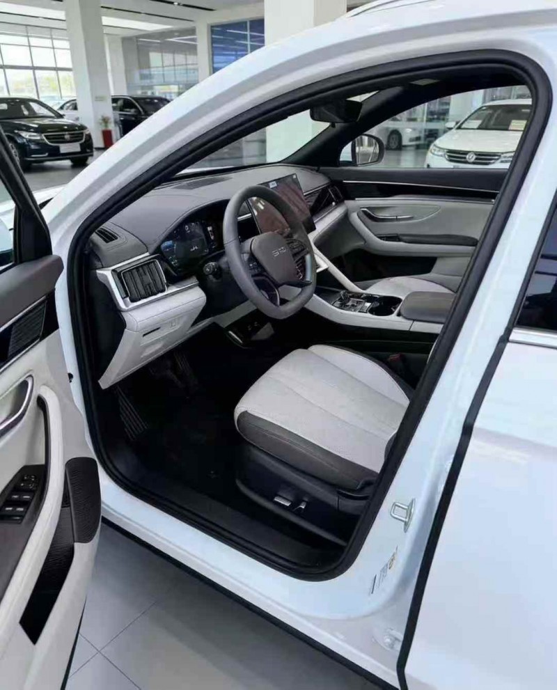 张家口26年比亚迪宋4