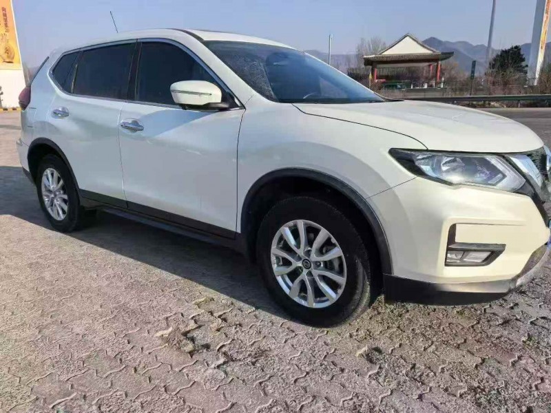 保定19年日产奇骏2