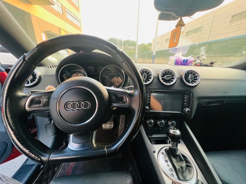 东莞12年奥迪TT5