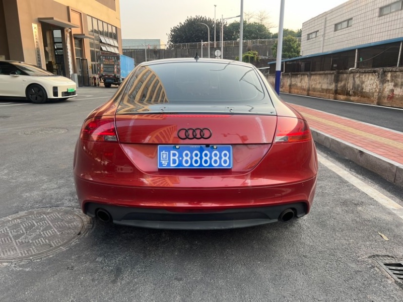 东莞12年奥迪TT8