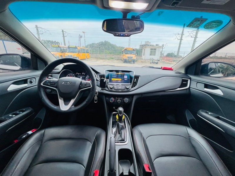 东莞20年雪佛兰科鲁泽4