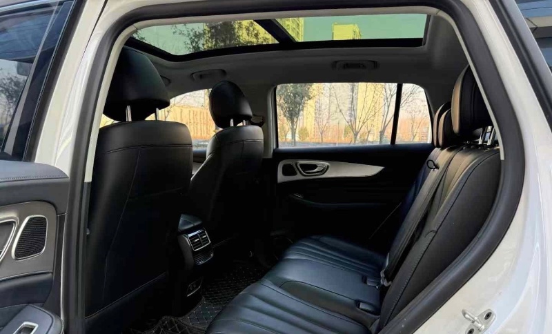 沧州22年荣威RX58