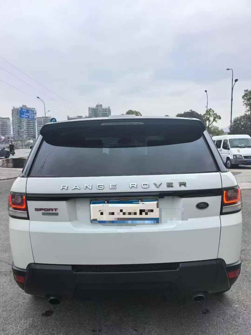 赣州15年路虎揽胜运动9