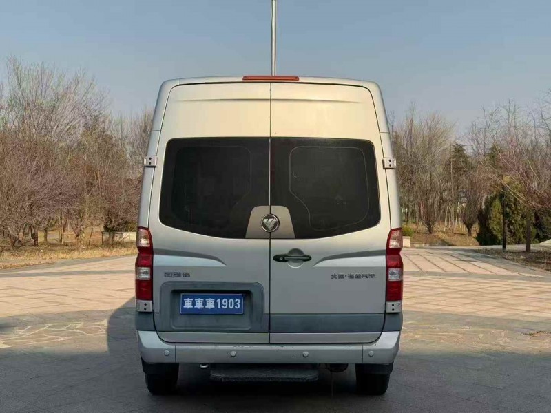 東營21年福田圖雅諾9