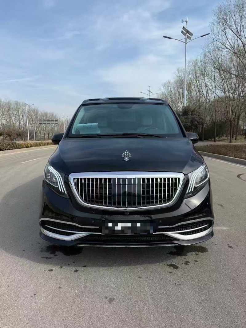 枣庄23年奔驰威霆1