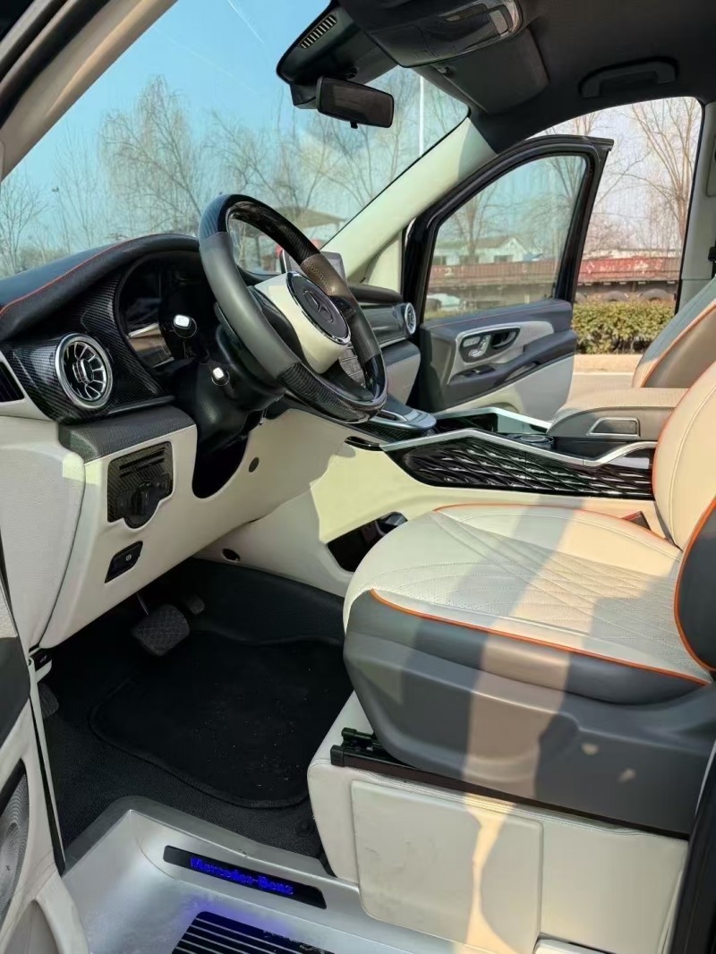 枣庄23年奔驰威霆4