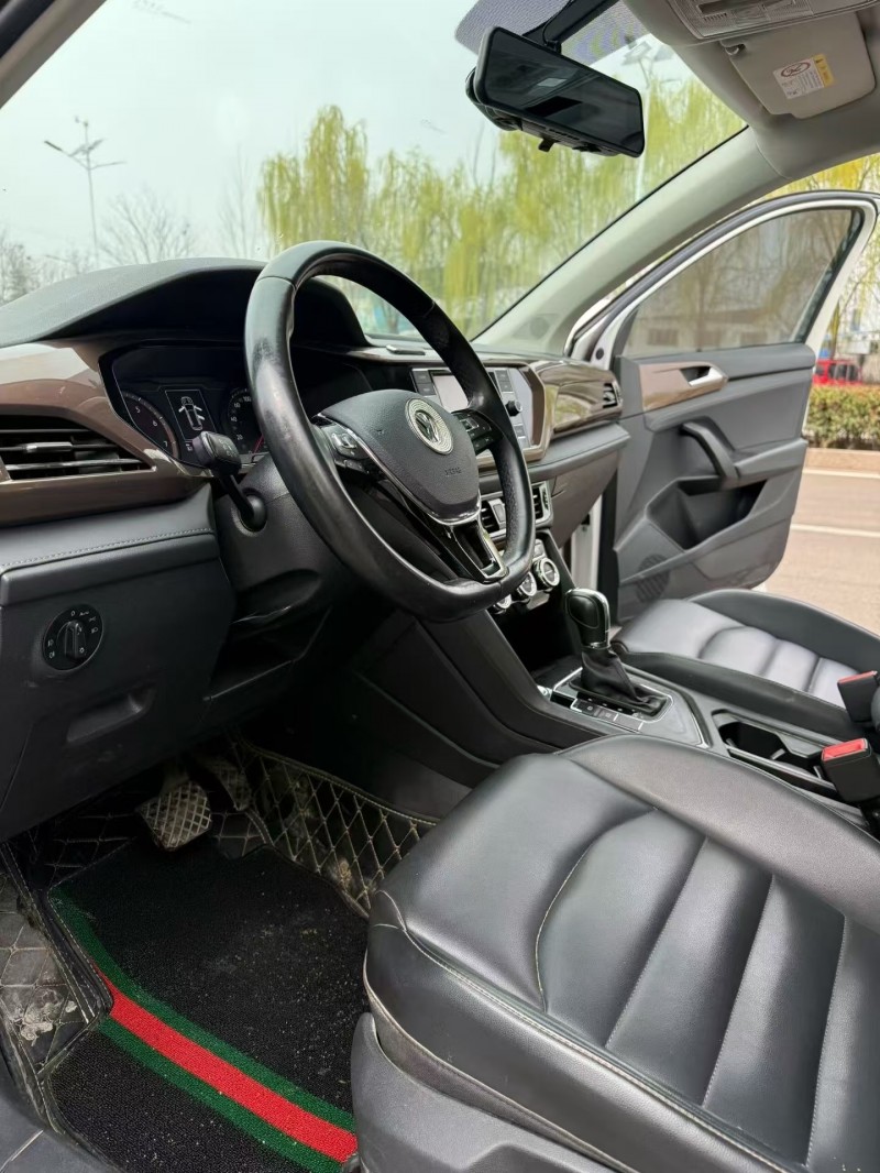 枣庄20年大众途岳4