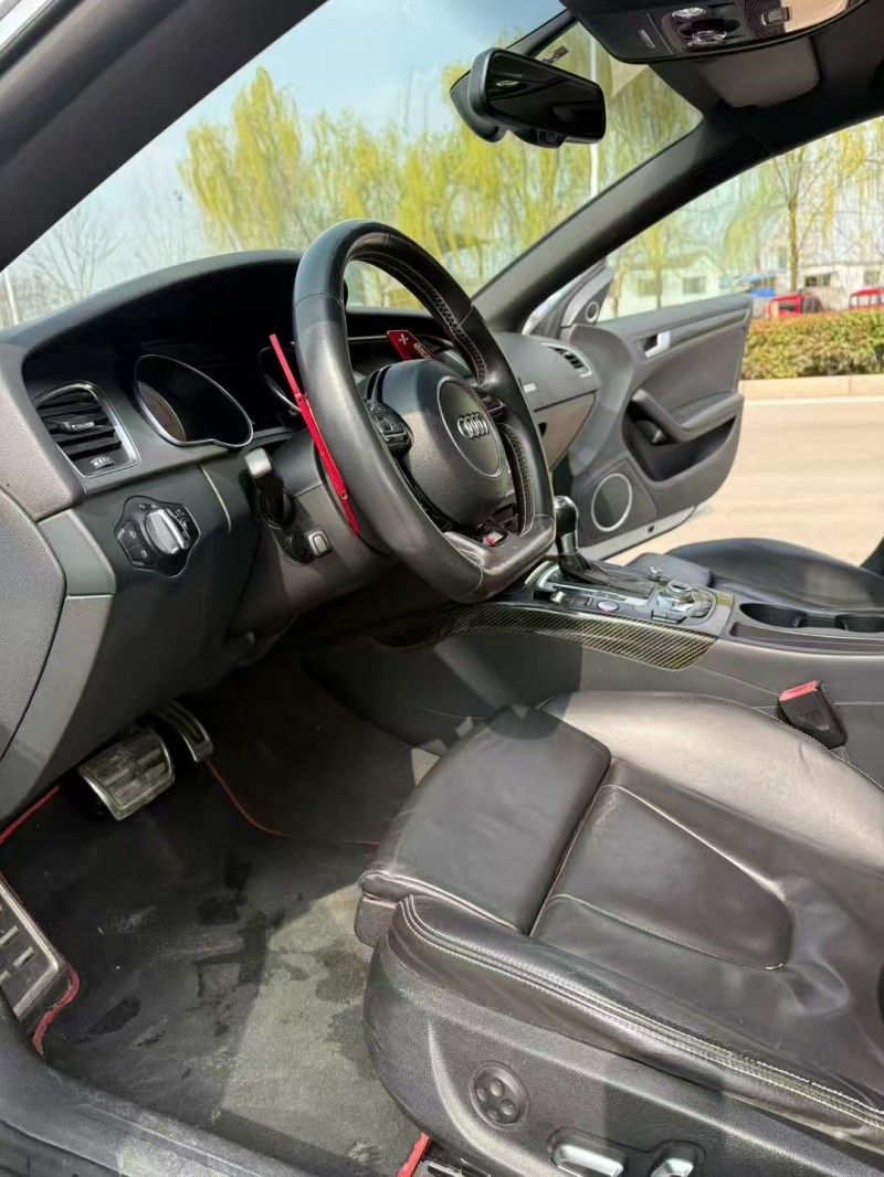 枣庄14年奥迪S54