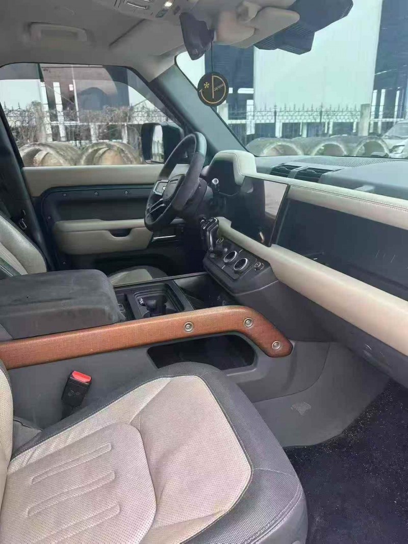 焦作21年路虎卫士5