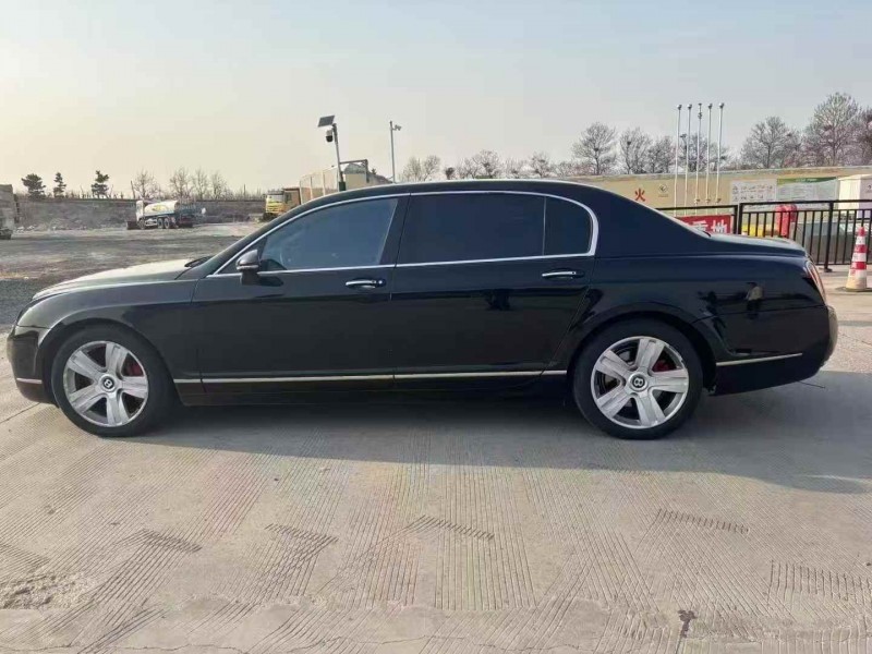 枣庄10年宾利飞驰3