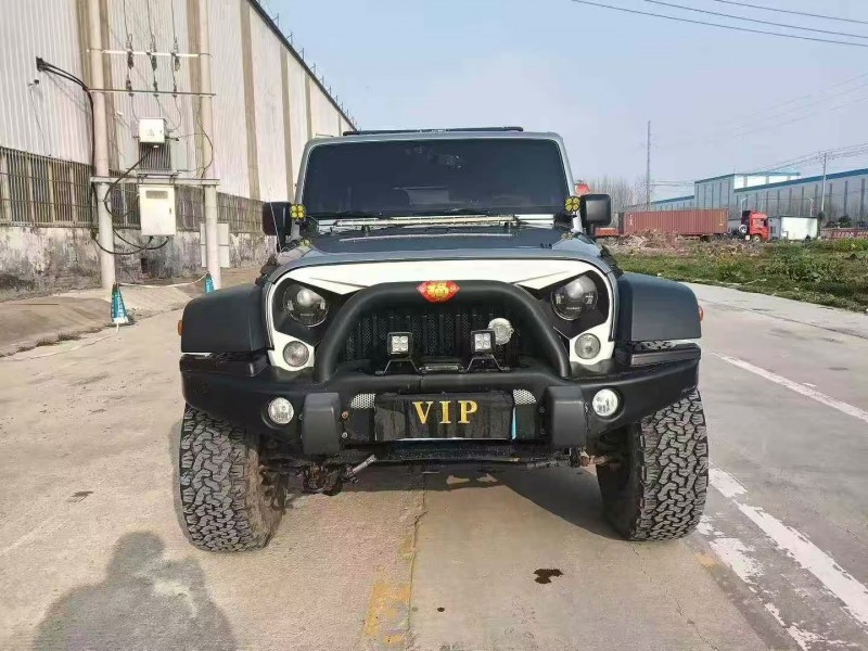 菏泽14年Jeep牧马人1