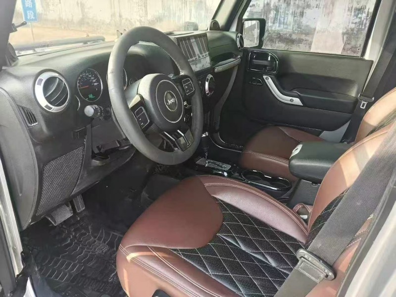 菏泽14年Jeep牧马人3